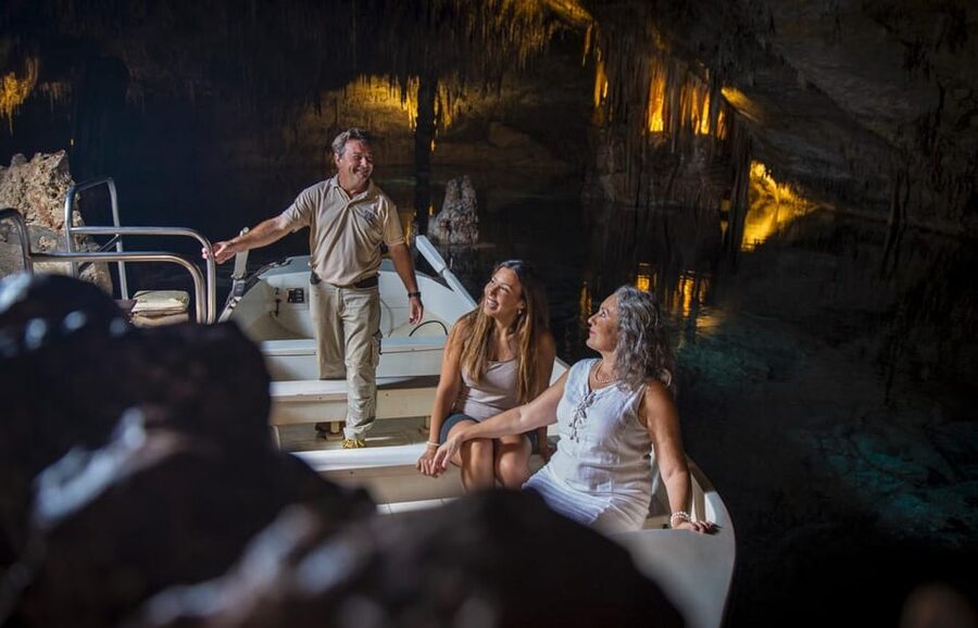 Palma: Caves of Drach Entrance, Music Concert, and Boat Trip - The wooden boat ride, with realistic expectations