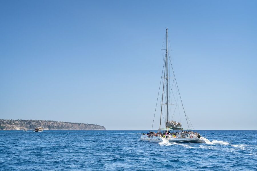 Palma de Mallorca: 5-Hour Catamaran Cruise with Lunch & Swim - Portals Vells or Cala Vella, depending on the wind