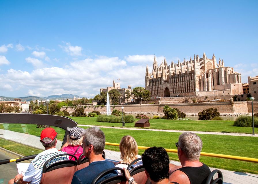 Palma de Mallorca: City Sightseeing Hop-On Hop-Off Bus Tour - Key points at a glance