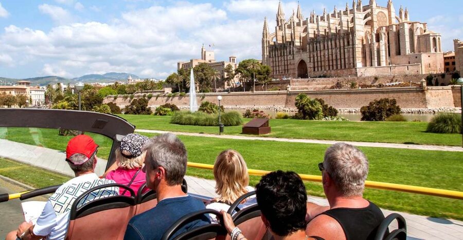Palma de Mallorca: City Sightseeing Hop-On Hop-Off Bus Tour - The old centre: markets, arcades, and city life