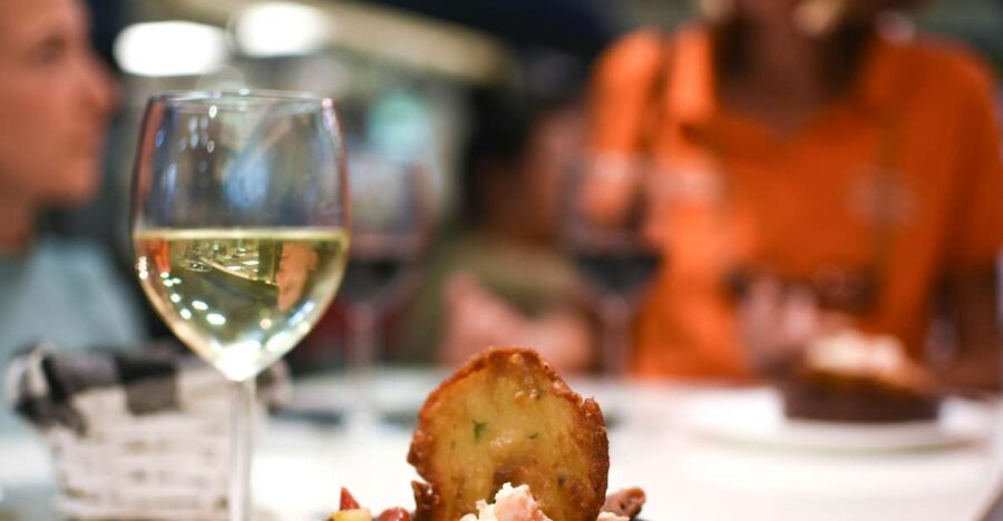 Palma de Mallorca: Foodie Walking Tour of the Old Town - Who should book this walking food tour?