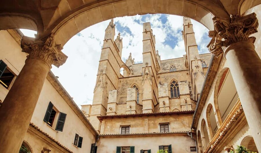 Palma de Mallorca: Old Town and Cathedral Tour - Booking, Timing, and Cancellation Details