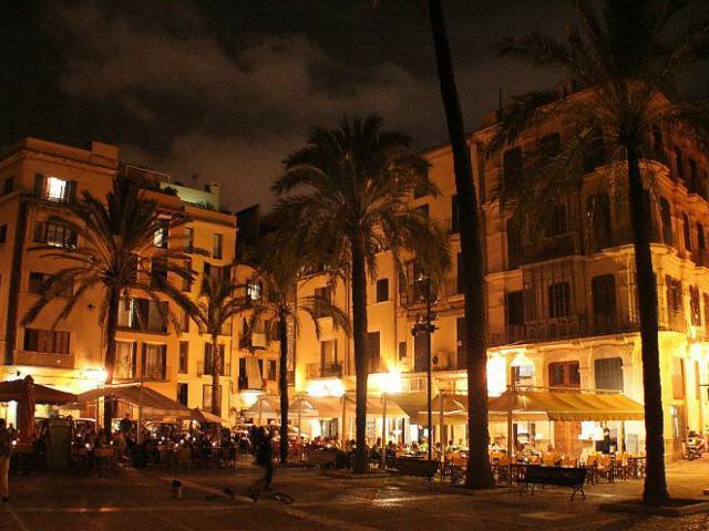 Palma de Mallorca: Old Town Atmospheric Evening Tour - The optional tapas stop and the bill you should plan for