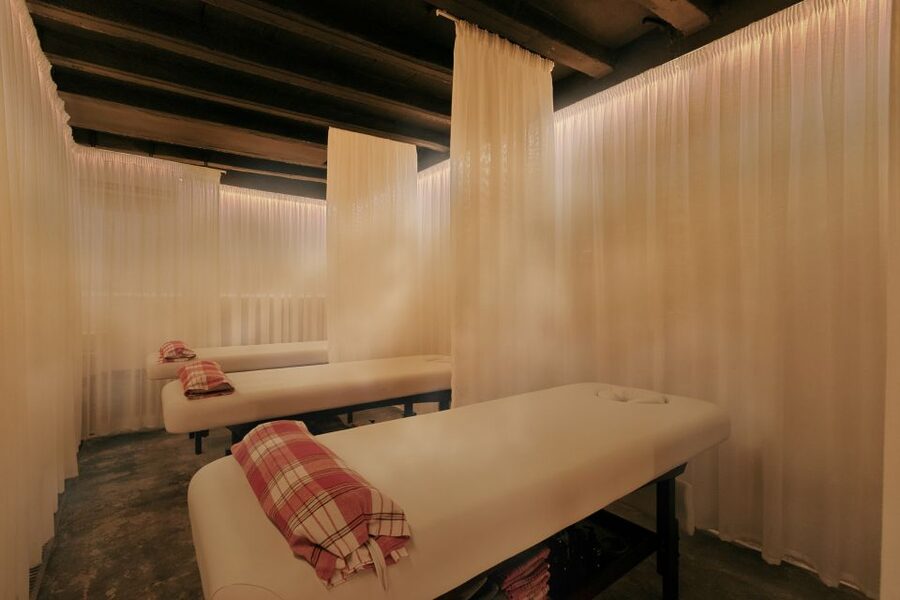 Palma: Hammam Al Àndalus Bath Session with Massage Options - A Quiet Bathhouse in the Heart of Palma