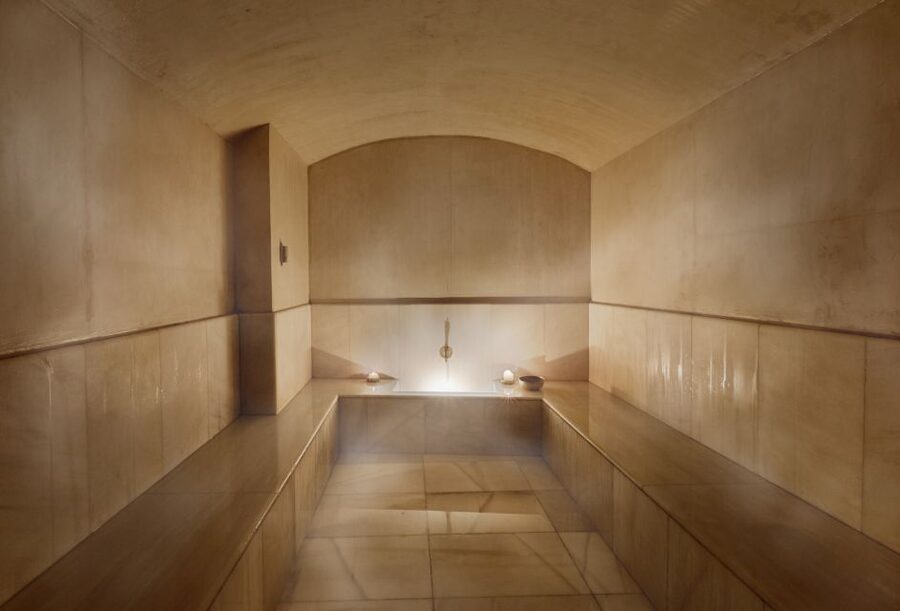 Palma: Hammam Al Àndalus Bath Session with Massage Options - The Atmosphere: Calm, Simple, and Not Completely Silent