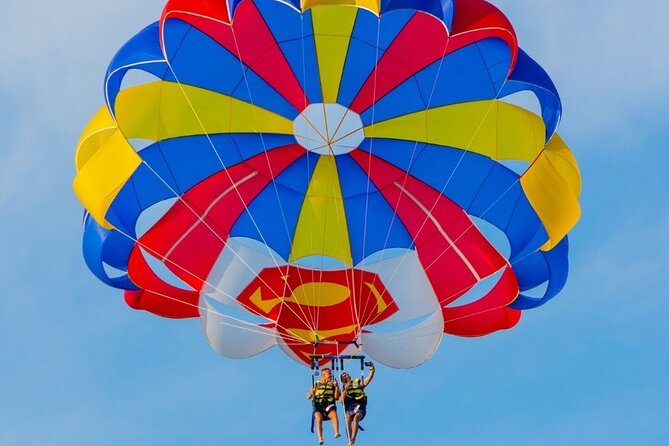 Parasailing Tour en Barcelona - A calm ride with room for a little mischief