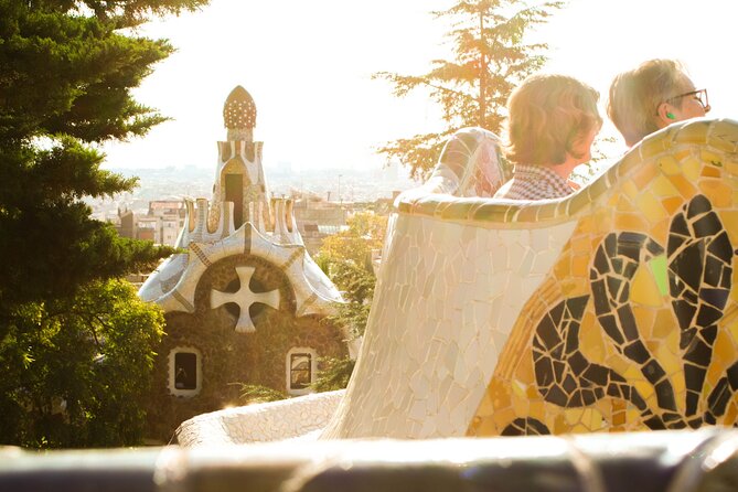 Park Guell and Sagrada Familia Tour with Skip the Line Tickets - Entering the Sagrada Familia’s carved facades