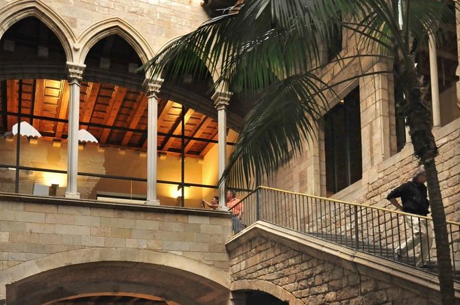 Picasso Small Group Walking Tour with Museum Skip the Line Ticket - El Quatre Gats and Barcelona’s creative circles