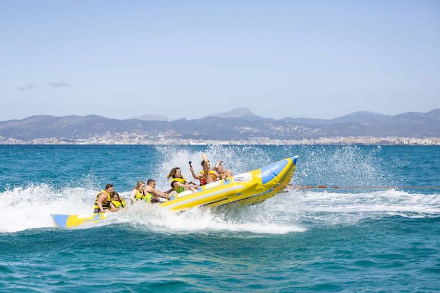 Playa de Palma: Banana Boat Ride - Getting ready for the 10-minute ride