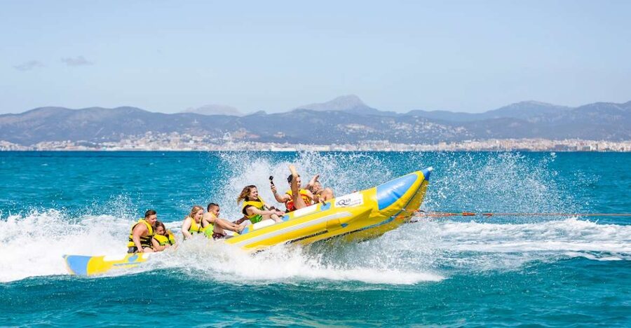 Playa de Palma: Banana Boat Ride - Finding the Life & Sea kiosk at Playa del Arenal