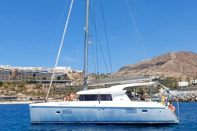 Private 4 hour Catamaran cruise in south coast of Gran Canaria - Cruising past Anfi del Mar and the southern coast