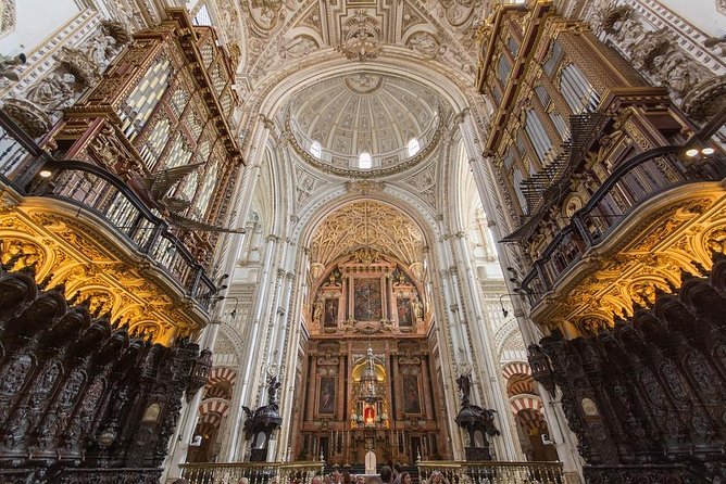 Private Visit Mosque-Cathedral, Jewish quarter, Alcazar and Synagogue - Pickup, meeting point, and the small details that matter