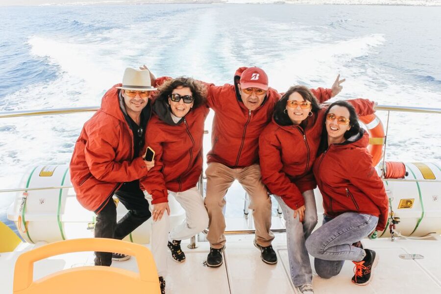 Puerto del Carmen: Dolphin-Watching Speedboat Tour with Swim - The swim stop in clear Atlantic water