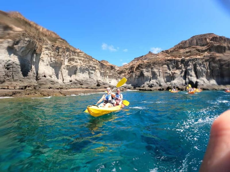 Puerto Mogán: Guided Adventure Kayak Tour in Caves & Snorkel - Cliff jumps and rock work