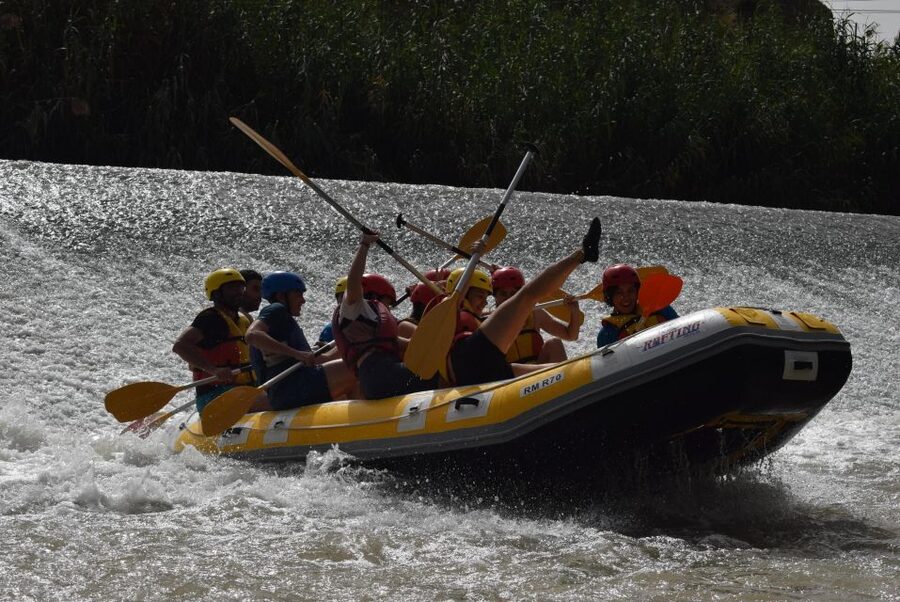 Rafting Adventure in Murcia - A half-hour picnic at Parque Presa El Jarral