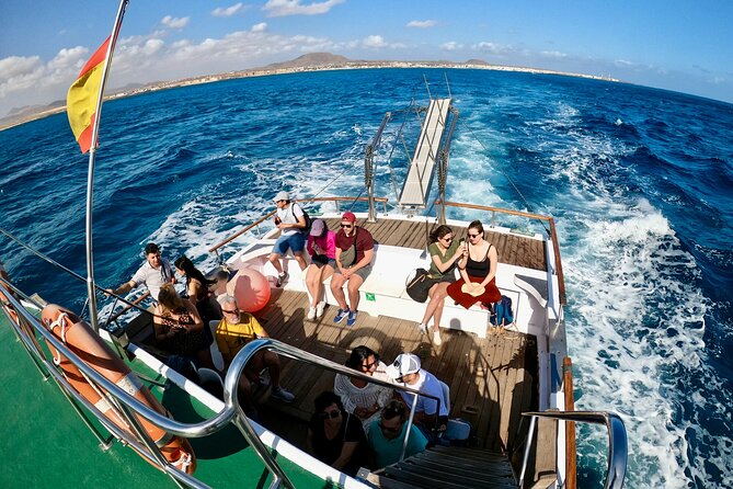 Return Ferry to Lobos Island from Corralejo, Fuerteventura - What to pack for a dry, exposed island