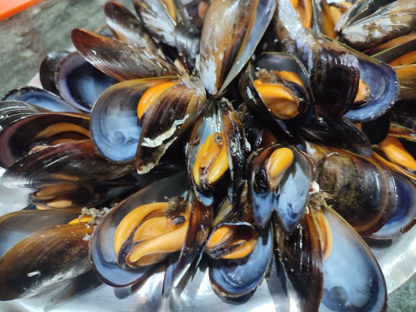 Ría de Arousa: Boat Ride to Mussel Farm with Tasting - Key points to know before booking