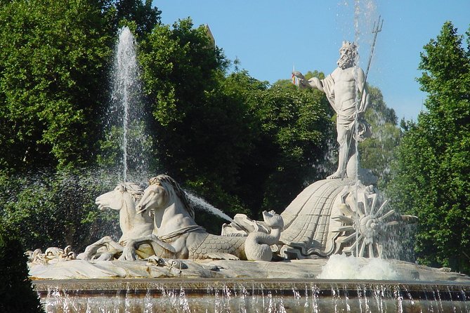 Royal Palace & Prado Museum Skip the Line Guided Tour - The guide can make or break the experience