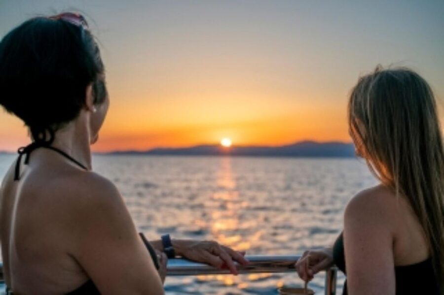 S'Arenal: Sunset Catamaran Cruise with BBQ - Setting out from Playa de l’Arenal