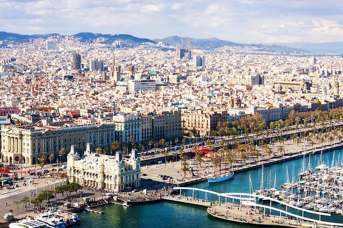 Sagrada Familia & Montserrat Small Group Tour with Hotel pick-up - Barcelona Cathedral and the Old Center