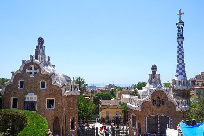 Sagrada Familia & Park Guell Guided Tour with Skip The Line - Group size, guide quality, and tour rhythm