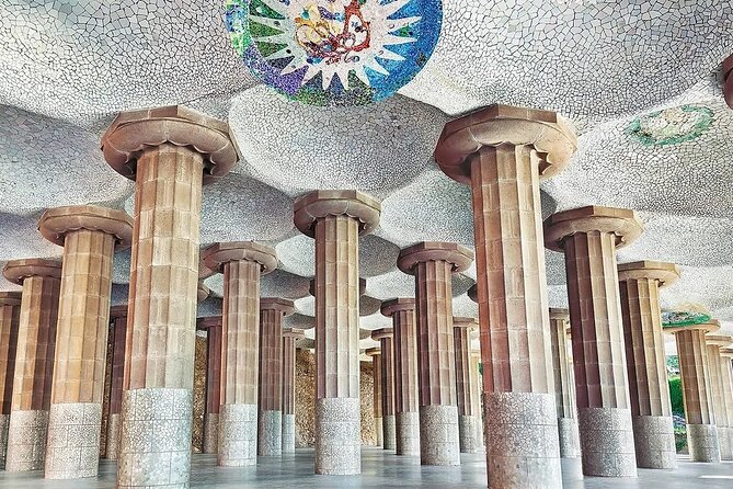 Sagrada Familia & Park Güell Optional: Small Group Tour - The guide makes the difference