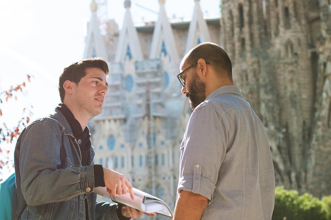 Sagrada Familia Private Guided Tour with Skip the Line Tickets - The façades: start outside, then read the building
