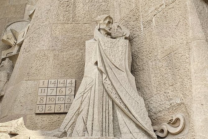 Sagrada Familia Private Tour with Expert Guide - The late light is a real advantage