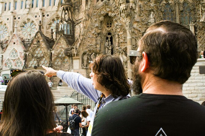Sagrada Familia Small Group Guided Tour with Skip the Line Ticket - Timing, pace, and the risk of a shortened visit
