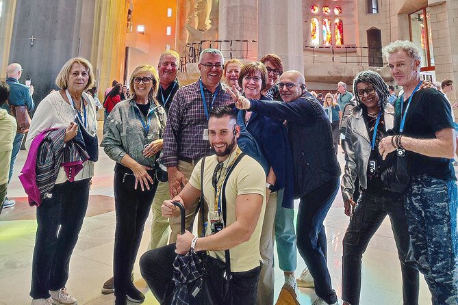 Sagrada Familia: The Golden Hour with Skip the line Tickets - Making the most of the stained glass