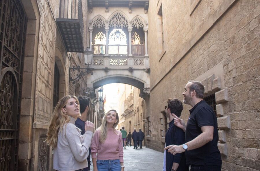 Sagrada Familia with Official Guide & Fast-Track Entry - Entering the basilica through the fast-track line