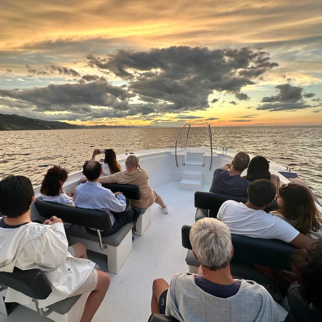 San Sebastian: 2 Bays Evening or Sunset Boat Tour with Cava - Why this boat trip shows you San Sebastián differently