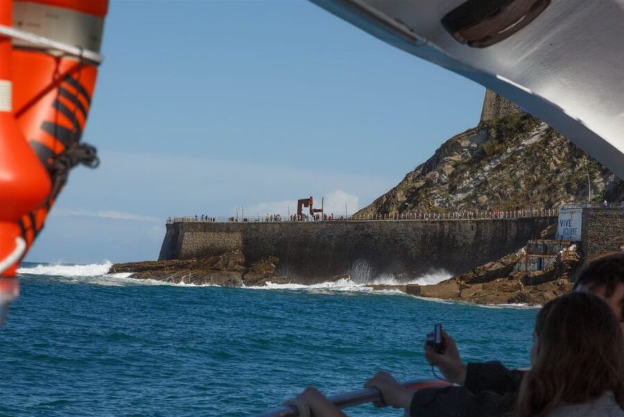San Sebastian: Boat Tour with Stop at Santa Clara - Key points to know before you go