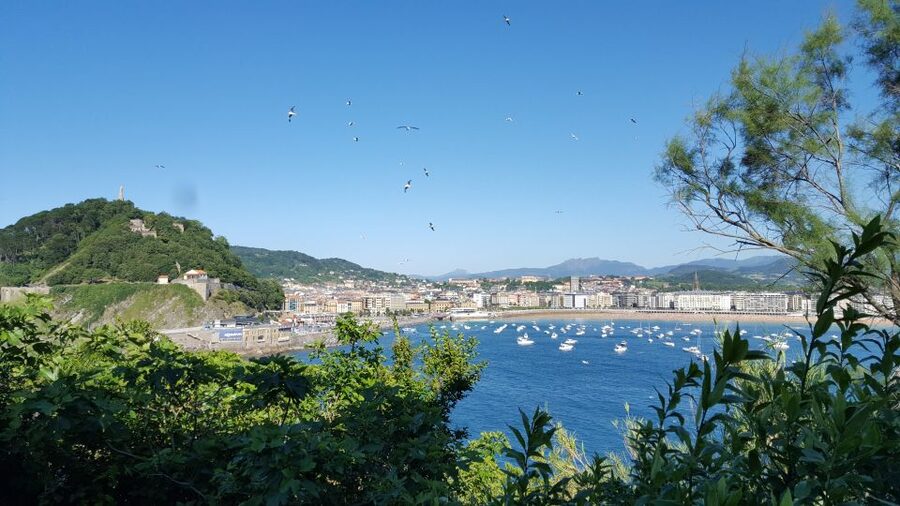 San Sebastian: Boat Tour with Stop at Santa Clara - The lighthouse and Hondalea sculpture