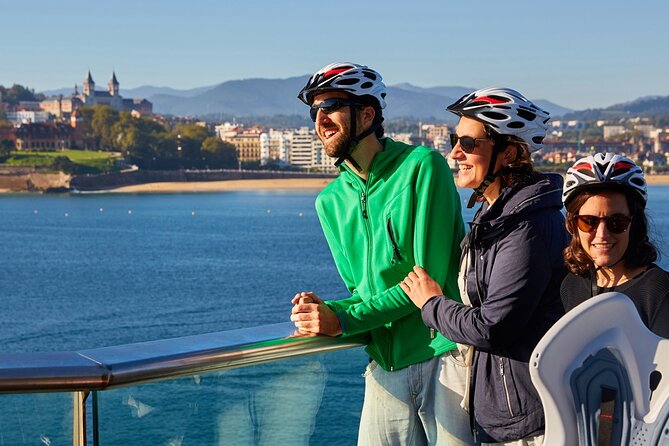 San Sebastian E-bike trour: Basque History and Cultural. - Older neighborhoods and the city’s contrasting faces