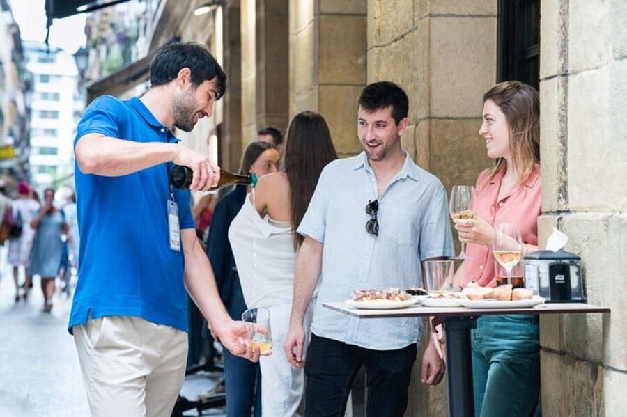 San Sebastian Food Tour: Pintxo Tasting Paired with Wines - Key points at a glance