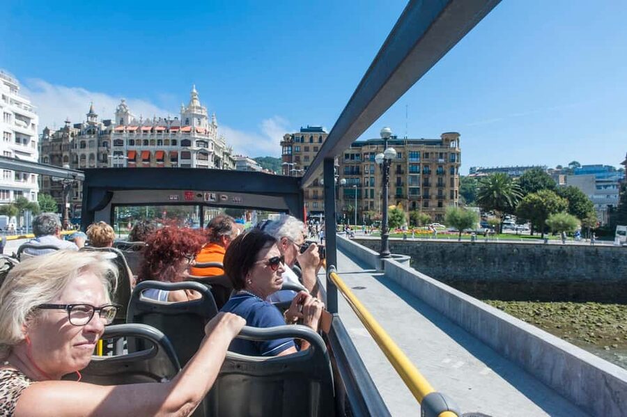 San Sebastian: Hop-On Hop-Off City Tour Bus - Starting at Victoria Eugenia Theatre