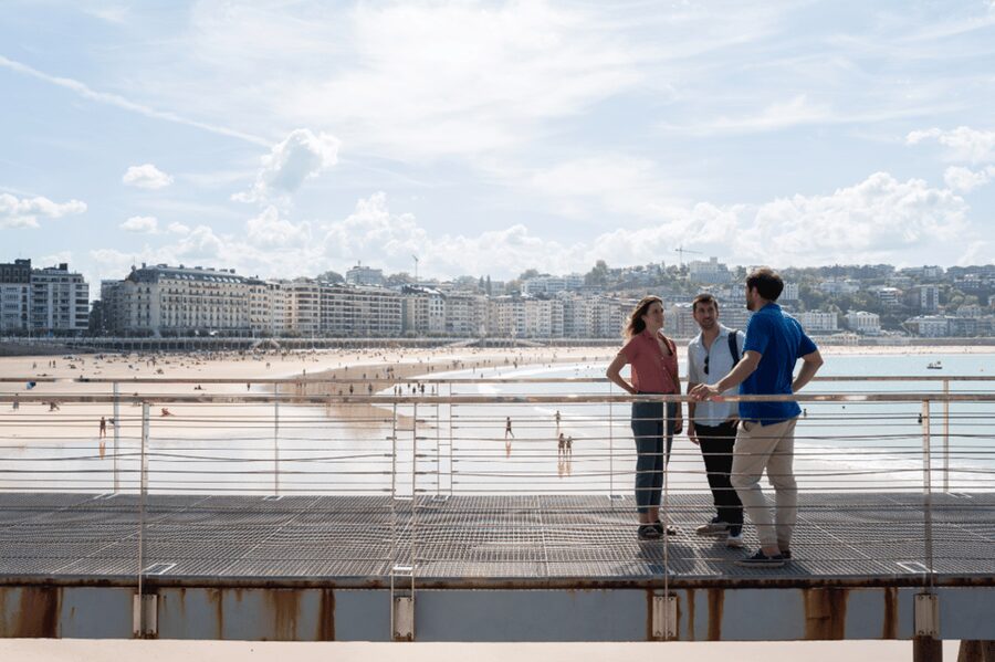 San Sebastian: Walking Tour with Pintxo and Drink - Why this route works so well