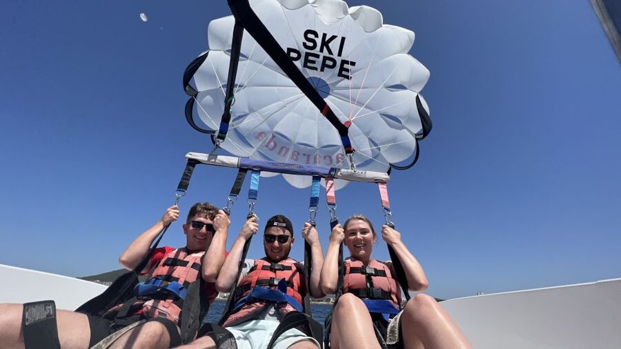 Santa Eulària des Riu: Parasailing Boat Cruise with Drinks - Practical tips for a smoother outing