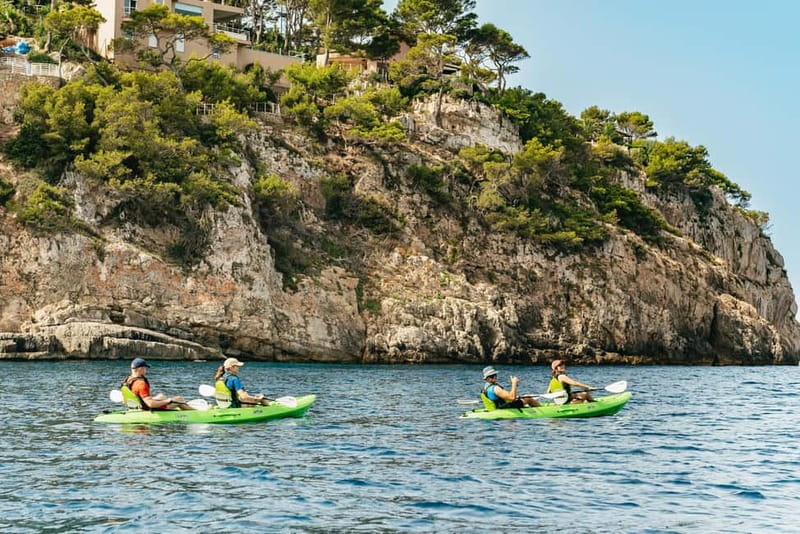 Santa Ponsa: Marine Reserve Kayak Tour - Caves, a small beach, and the natural pool