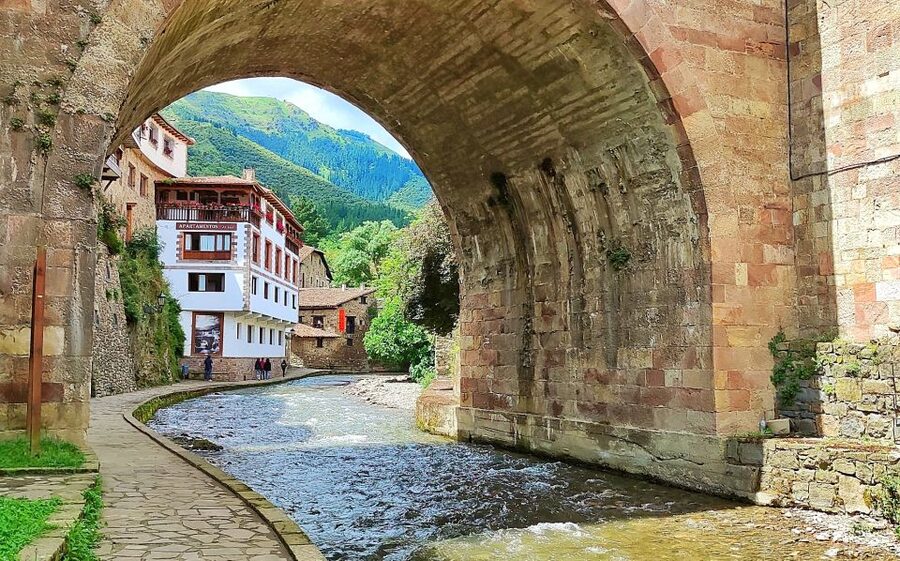 Santander: Picos, Santo Toribio Monastery and Potes Day Tour - Key Points Before You Book