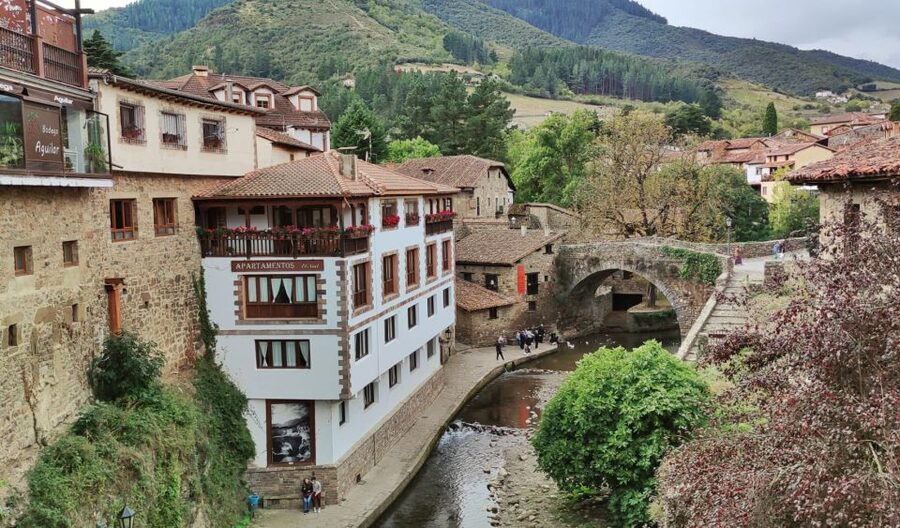 Santander: Picos, Santo Toribio Monastery and Potes Day Tour - Potes, the Day’s Most Relaxed Stop