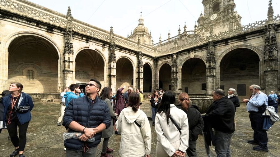 Santiago: Cathedral & Museum Tour + Pórtico of Glory Option - Why this cathedral tour is worth your time