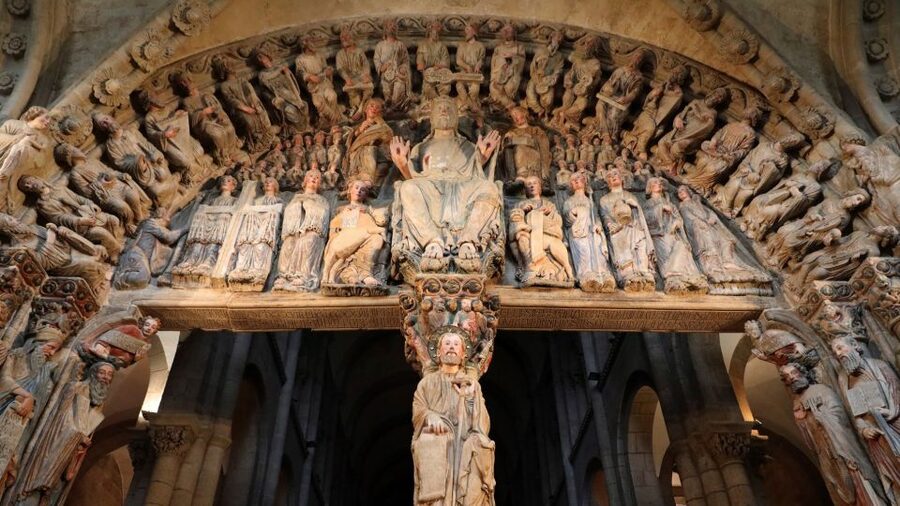 Santiago Complete Tour: City, Portico and Cathedral Tickets - Reading Master Mateo’s Portico of Glory