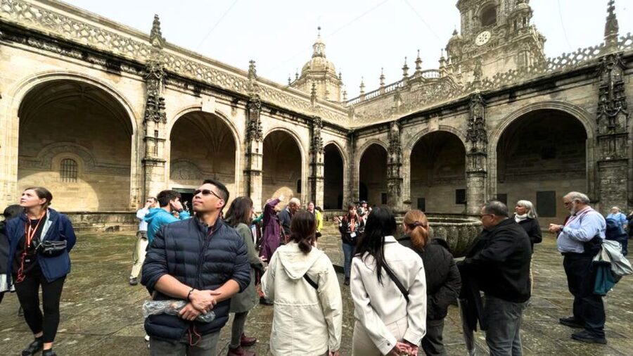 Santiago de Compostela: Cathedral, Museum, and Old Town Tour - Who will enjoy this tour most