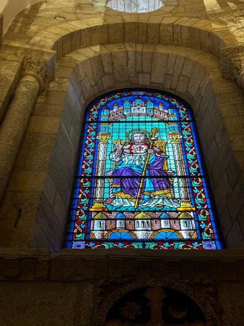 Santiago de Compostela: Cathedral, Museum, and Old Town Tour - The guides make the difference