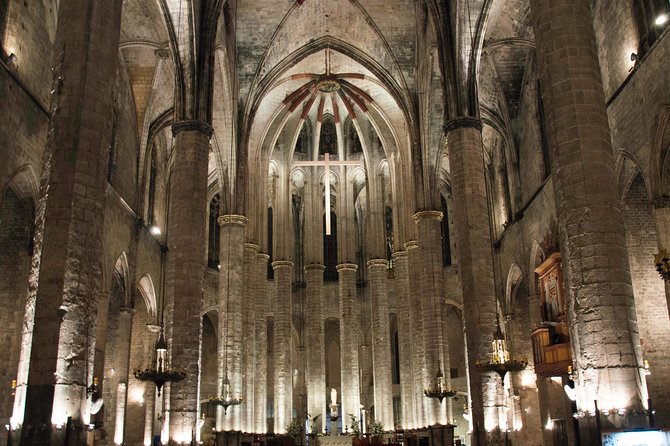 Savor Spain: Food, Wine, History & Culture Small Group Tour in Old Barcelona - Why this food walk works well in Barcelona