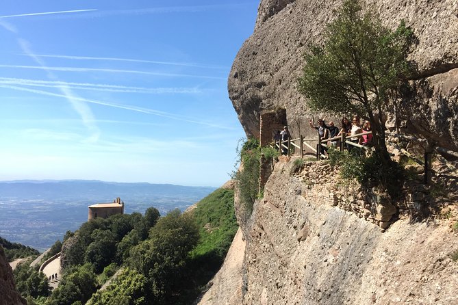 Semi-Private Montserrat Monastery & Hiking Experience - Free time for cheese, cafés, and the market