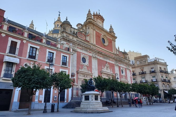 Sevilla Food Tour: Tapas, Wine, History & Traditions - What you actually eat and drink