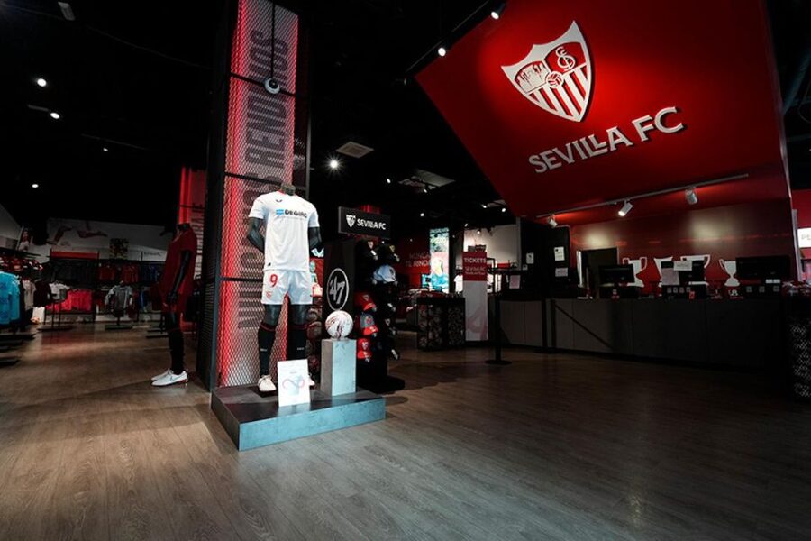 Sevilla: Ramón Sánchez Pizjuán Stadium Entry Ticket - What the audio guide adds